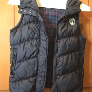 American Eagle Outfitters Navy Puffer Vest